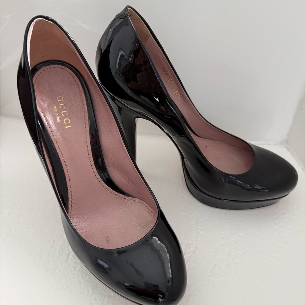 Gucci Black Patent Leather Heels